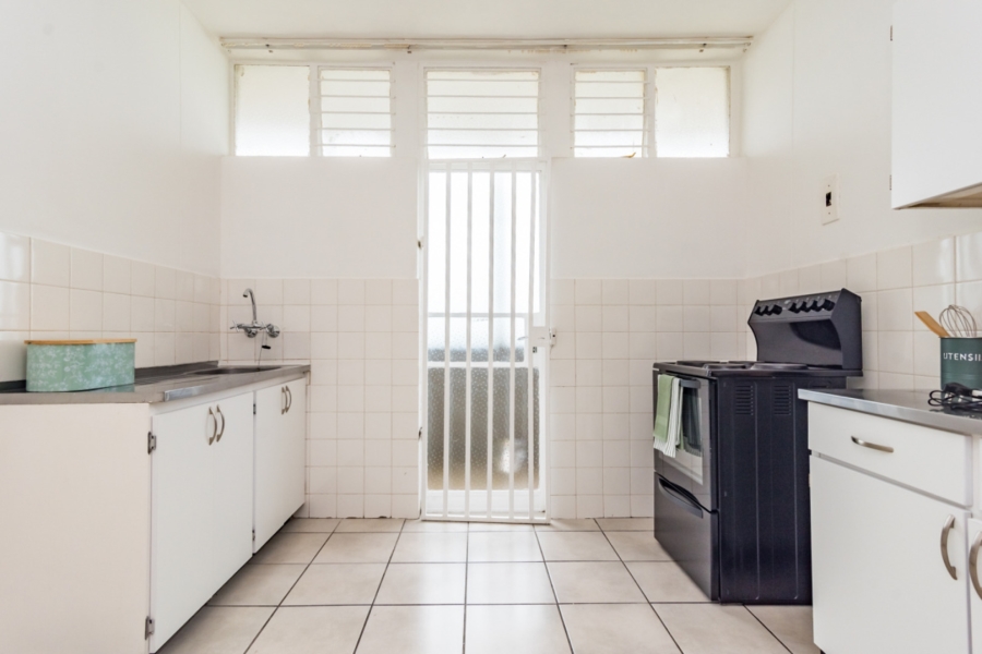 To Let 2 Bedroom Property for Rent in Honeyhills Gauteng