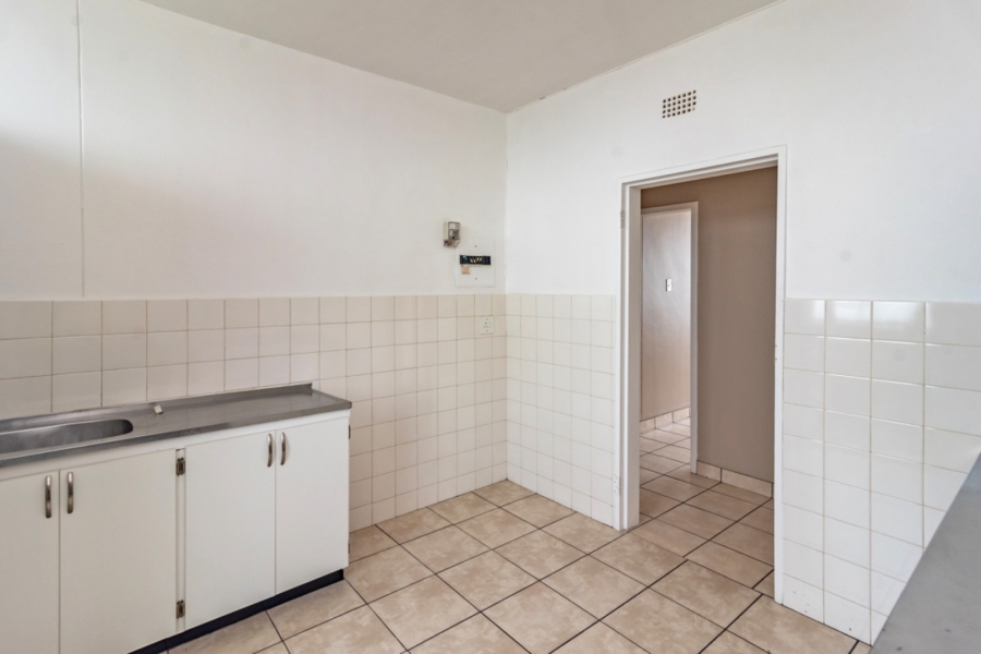 To Let 2 Bedroom Property for Rent in Honeyhills Gauteng