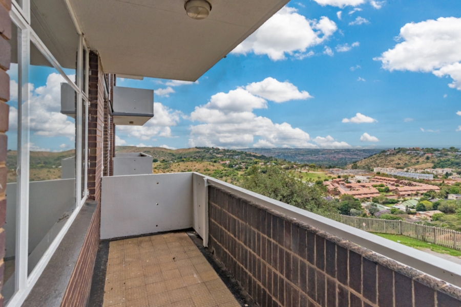 To Let 2 Bedroom Property for Rent in Honeyhills Gauteng