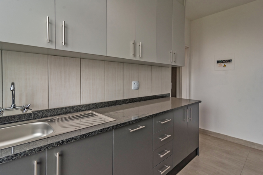 To Let 2 Bedroom Property for Rent in Honeyhills Gauteng