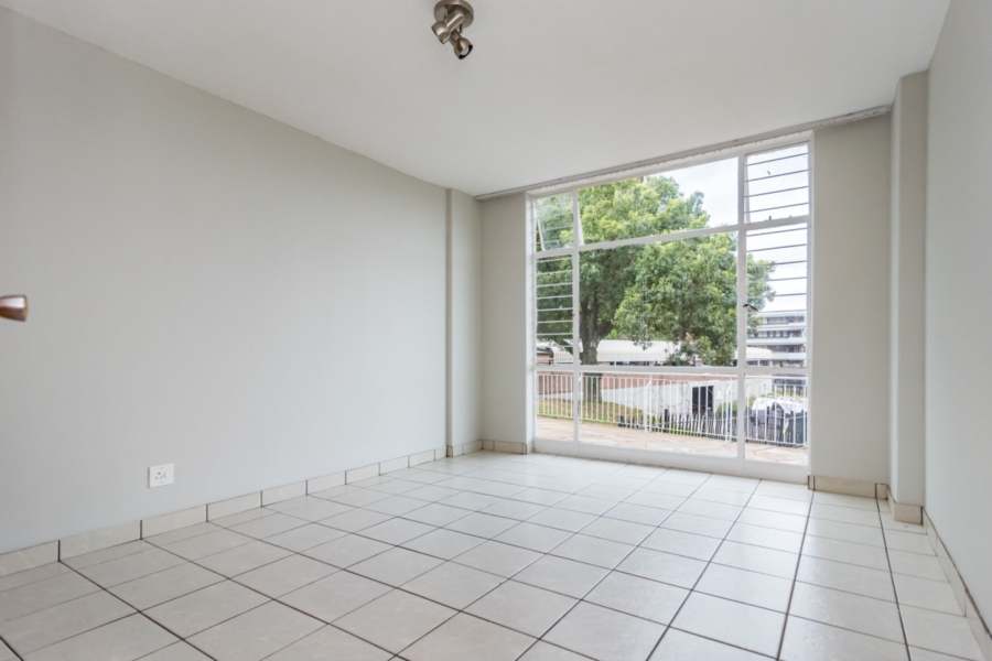 To Let 2 Bedroom Property for Rent in Honeyhills Gauteng