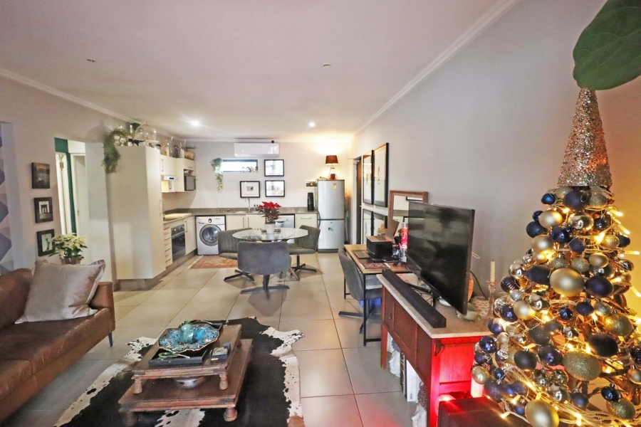 To Let 2 Bedroom Property for Rent in Bryanston Gauteng