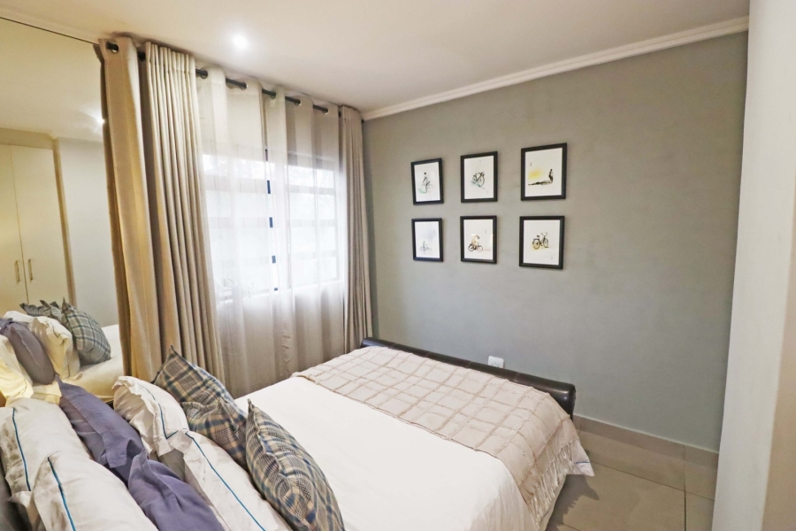 To Let 2 Bedroom Property for Rent in Bryanston Gauteng