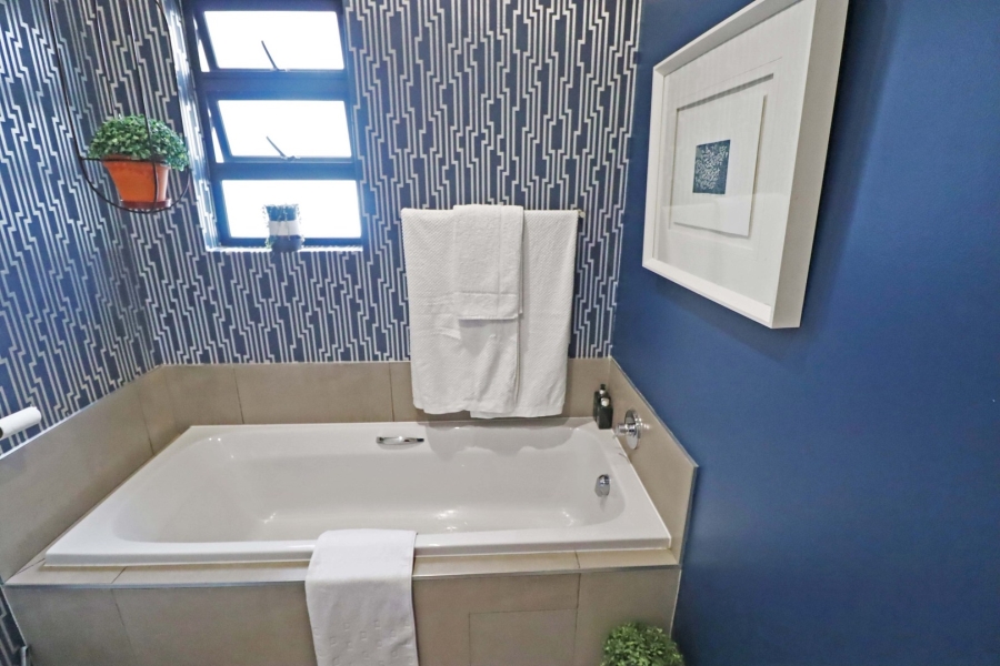 To Let 2 Bedroom Property for Rent in Bryanston Gauteng