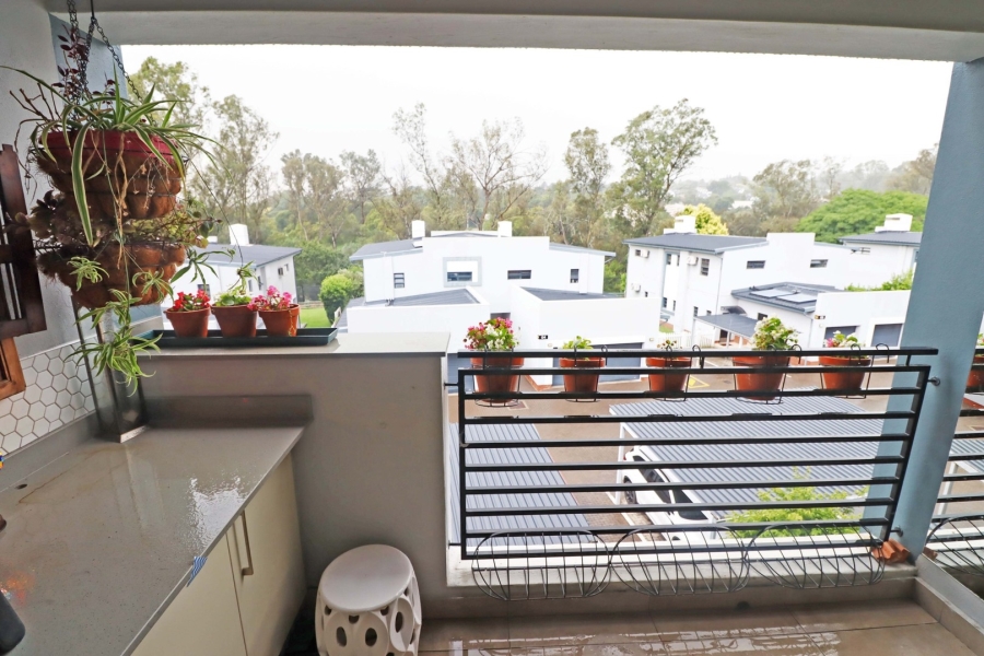 To Let 2 Bedroom Property for Rent in Bryanston Gauteng