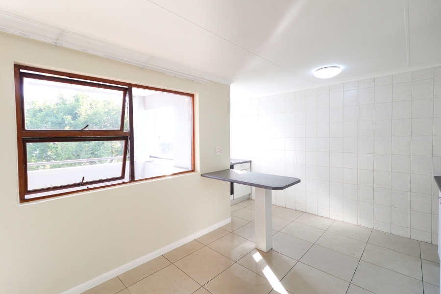 To Let 1 Bedroom Property for Rent in Sandown Gauteng