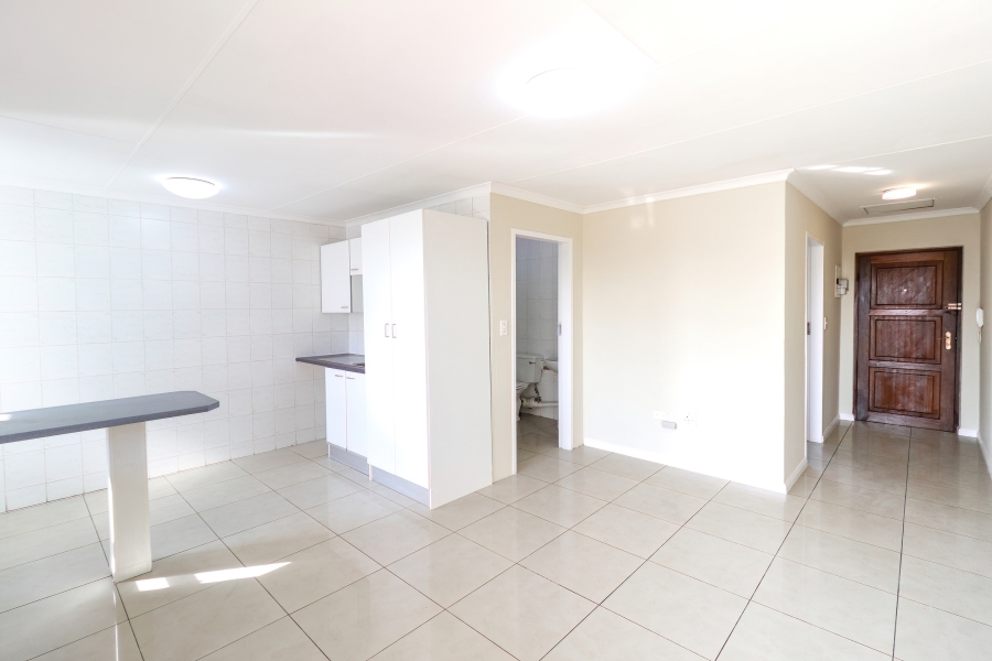 To Let 1 Bedroom Property for Rent in Sandown Gauteng