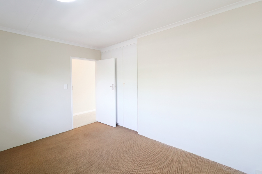 To Let 1 Bedroom Property for Rent in Sandown Gauteng