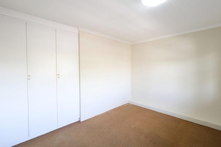 To Let 1 Bedroom Property for Rent in Sandown Gauteng