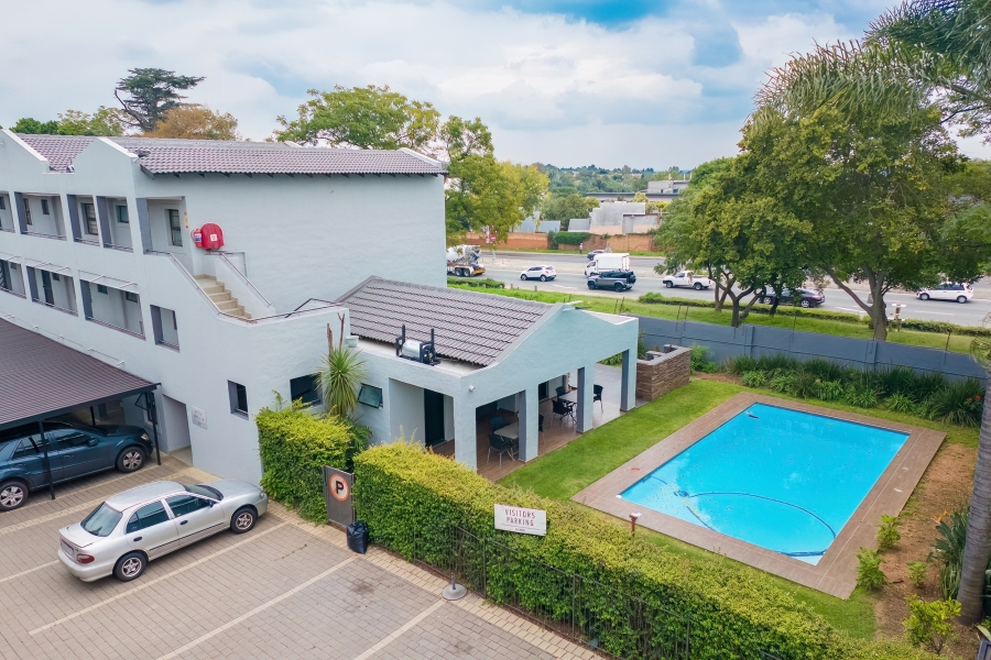 To Let 1 Bedroom Property for Rent in Sandown Gauteng