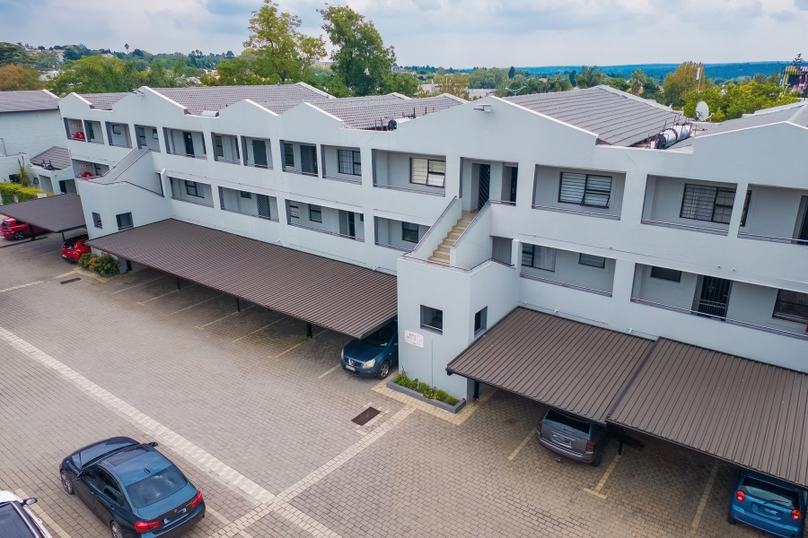 To Let 1 Bedroom Property for Rent in Sandown Gauteng