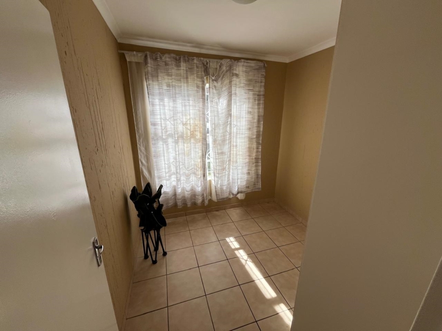 3 Bedroom Property for Sale in Zuurfontein Gauteng