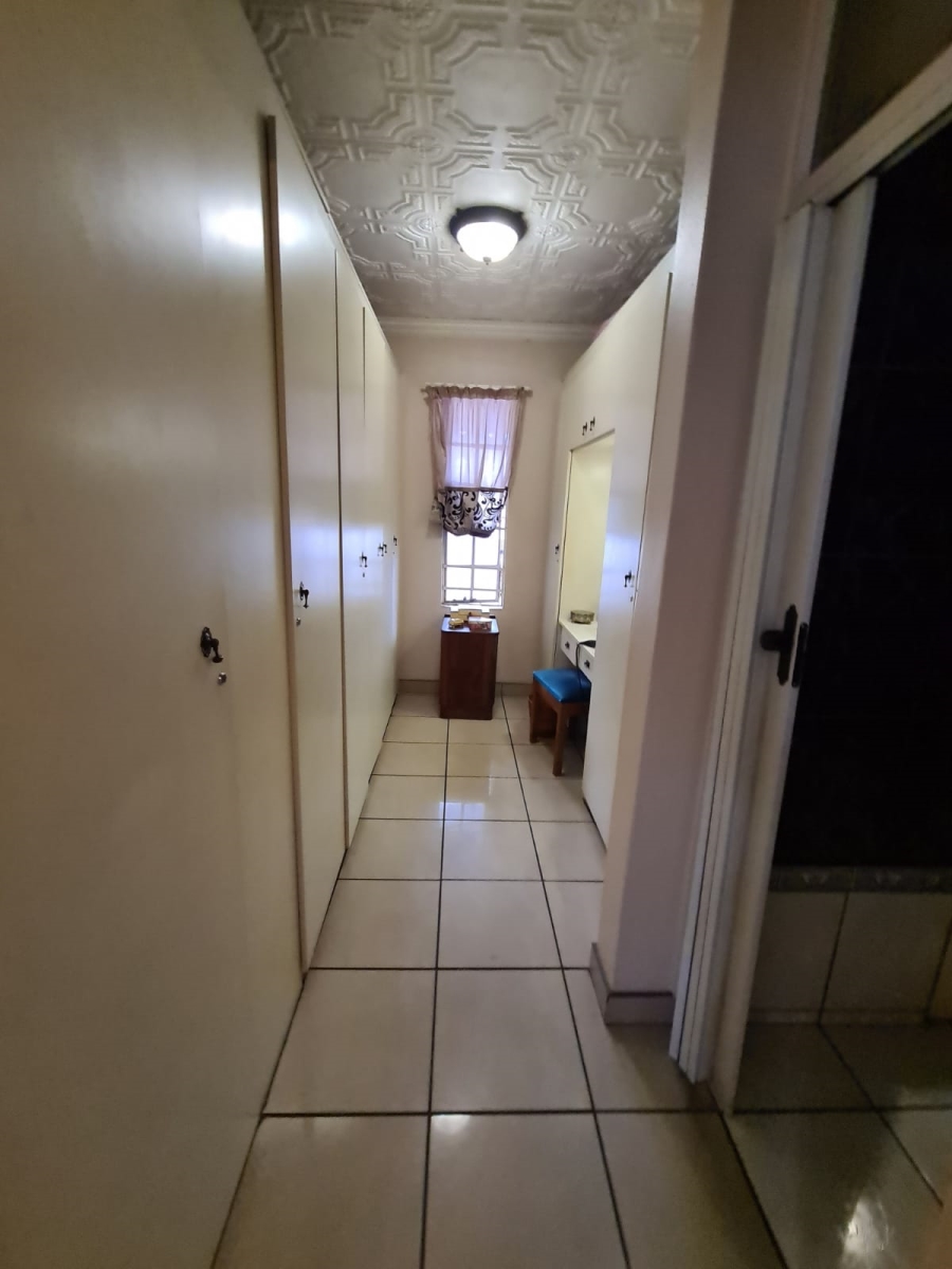 6 Bedroom Property for Sale in Vanderbijlpark SE 2 Gauteng