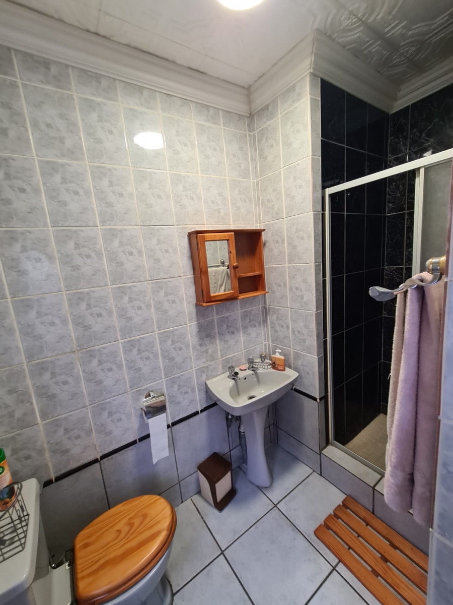 6 Bedroom Property for Sale in Vanderbijlpark SE 2 Gauteng