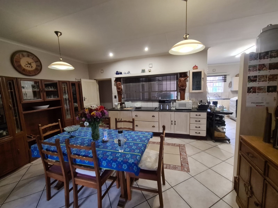 6 Bedroom Property for Sale in Vanderbijlpark SE 2 Gauteng