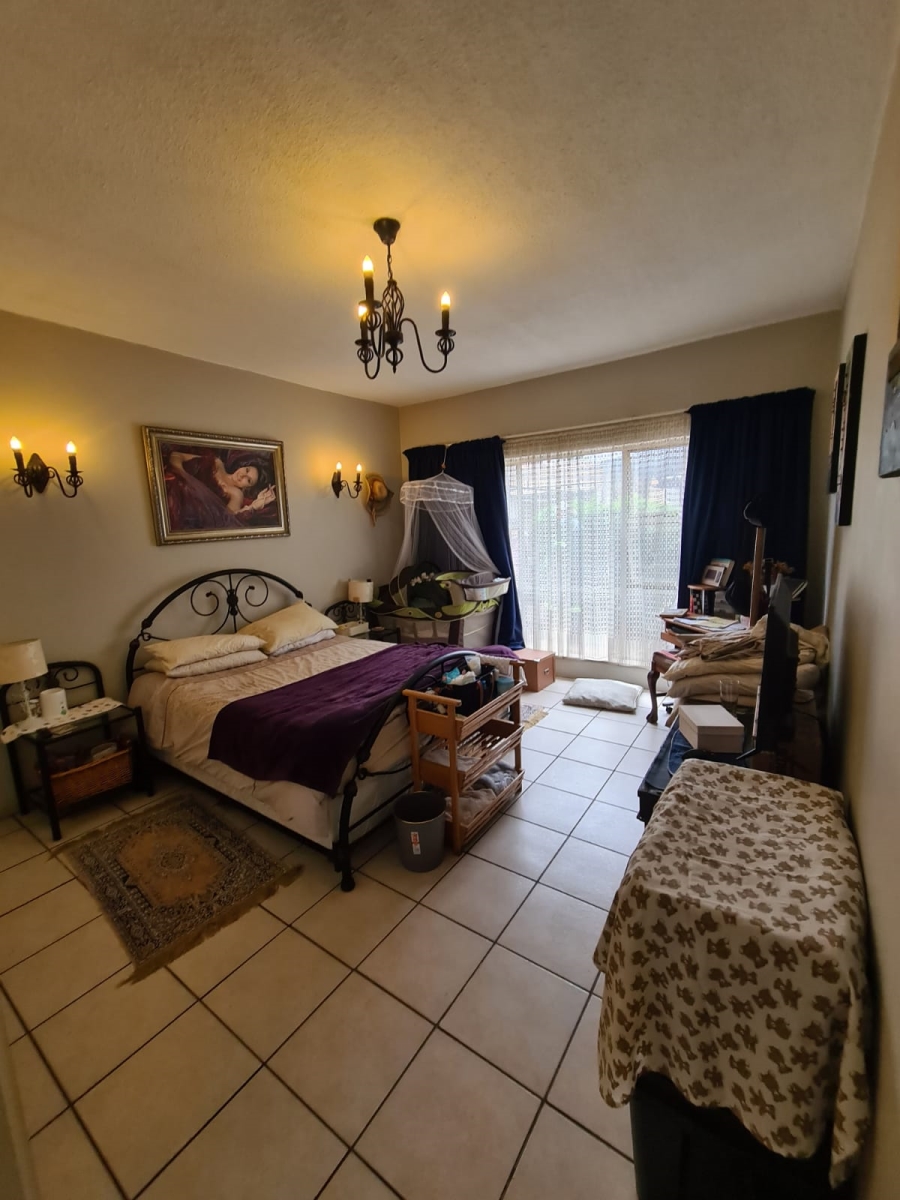 6 Bedroom Property for Sale in Vanderbijlpark SE 2 Gauteng