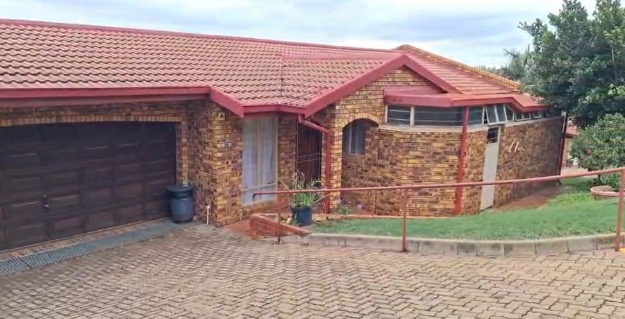 2 Bedroom Property for Sale in Amandasig Gauteng