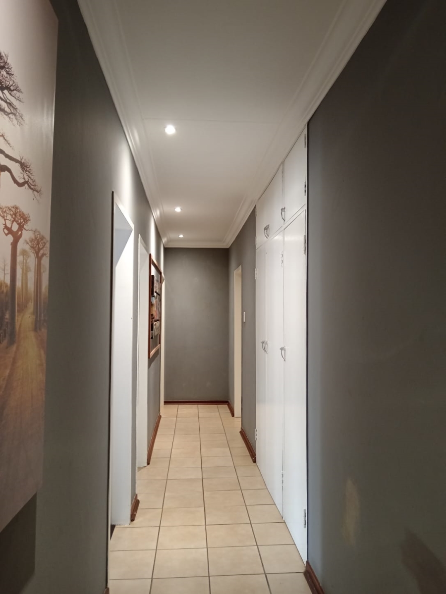 3 Bedroom Property for Sale in Wonderboom Gauteng