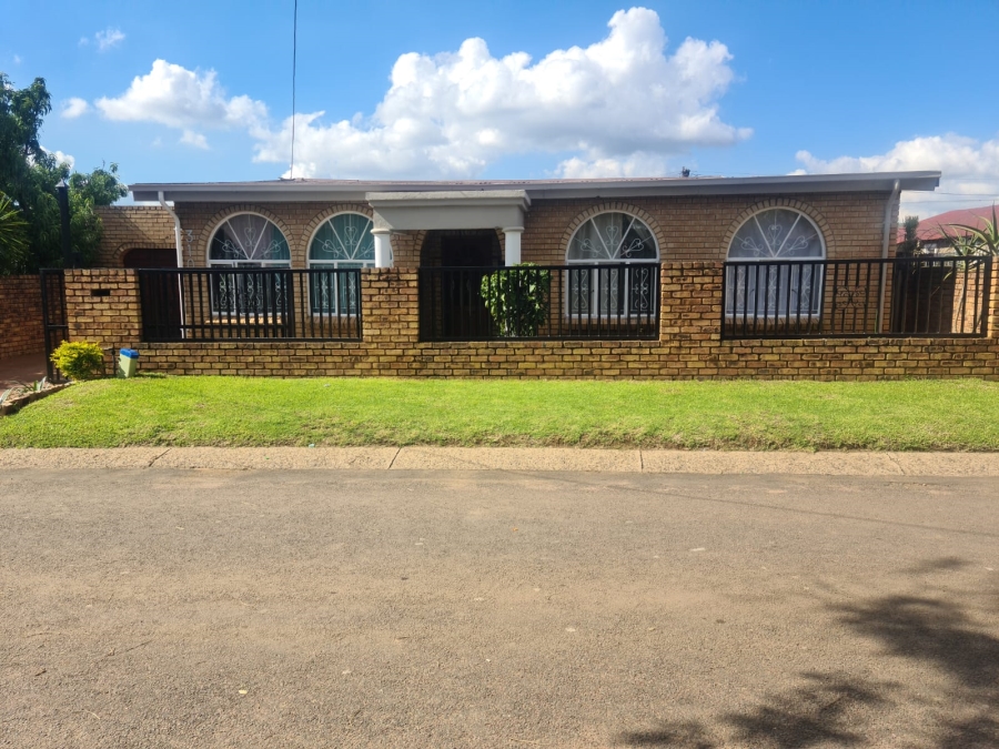 3 Bedroom Property for Sale in Eersterust Gauteng
