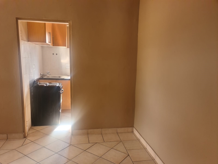 6 Bedroom Property for Sale in Eersterust Gauteng