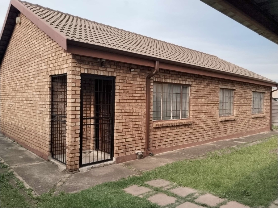 3 Bedroom Property for Sale in Booysens Gauteng