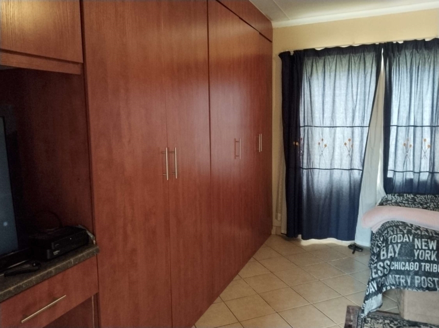 3 Bedroom Property for Sale in Booysens Gauteng
