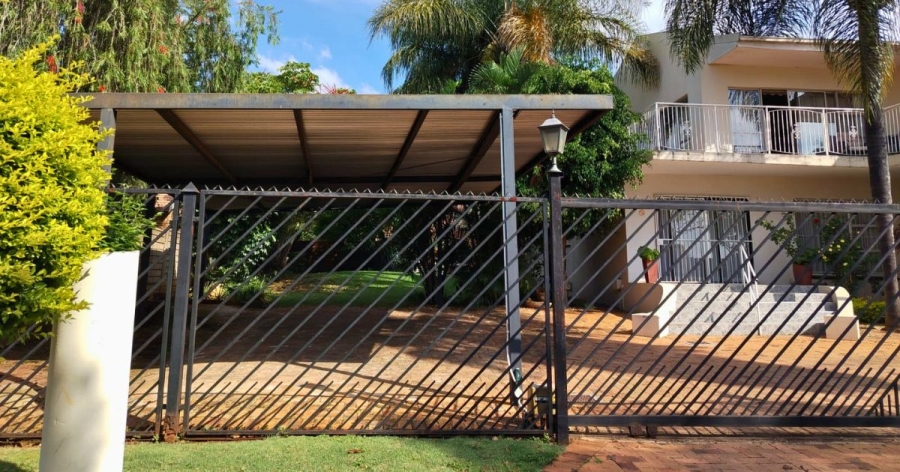 10 Bedroom Property for Sale in Montana Park Gauteng
