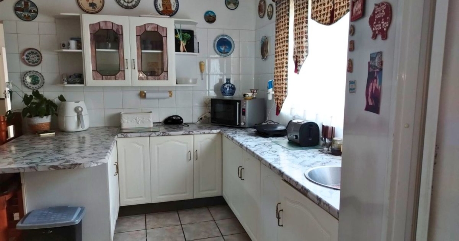 10 Bedroom Property for Sale in Montana Park Gauteng
