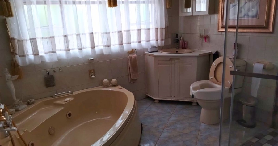10 Bedroom Property for Sale in Montana Park Gauteng