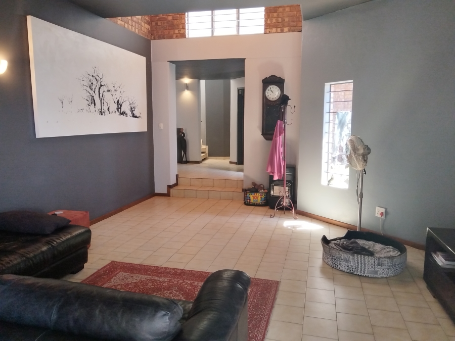 To Let 3 Bedroom Property for Rent in Magalieskruin Gauteng