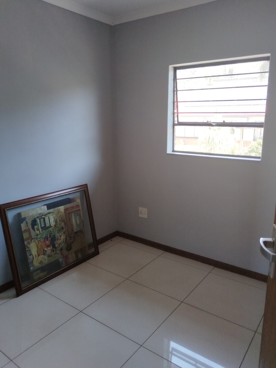 To Let 3 Bedroom Property for Rent in Magalieskruin Gauteng