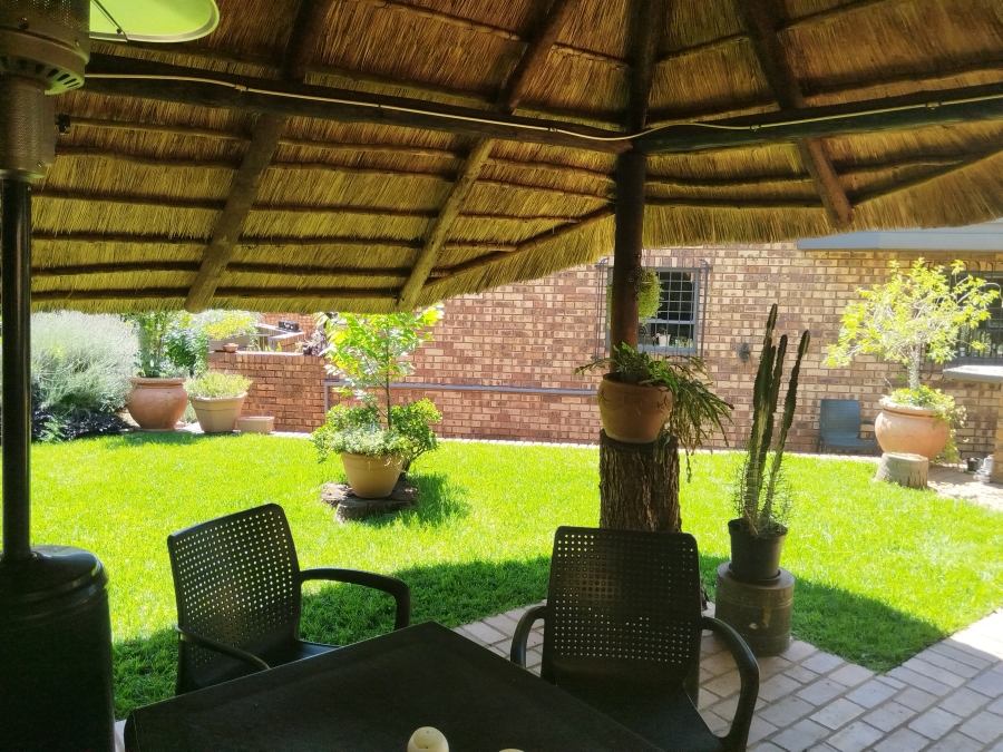 To Let 3 Bedroom Property for Rent in Magalieskruin Gauteng