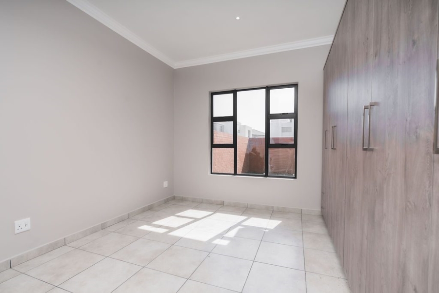 To Let 3 Bedroom Property for Rent in Six Fountains Residential Estate Gauteng