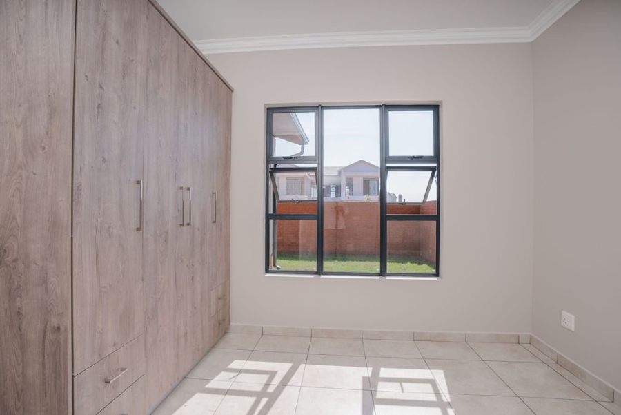 To Let 3 Bedroom Property for Rent in Six Fountains Residential Estate Gauteng