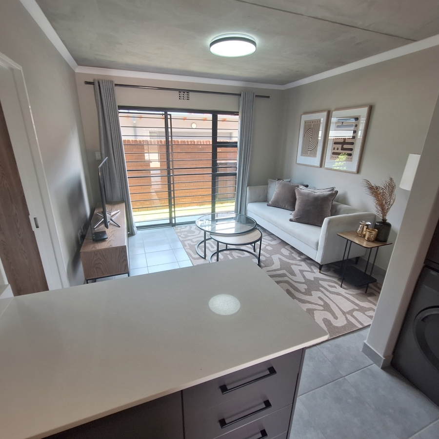 To Let 2 Bedroom Property for Rent in Sinoville Gauteng