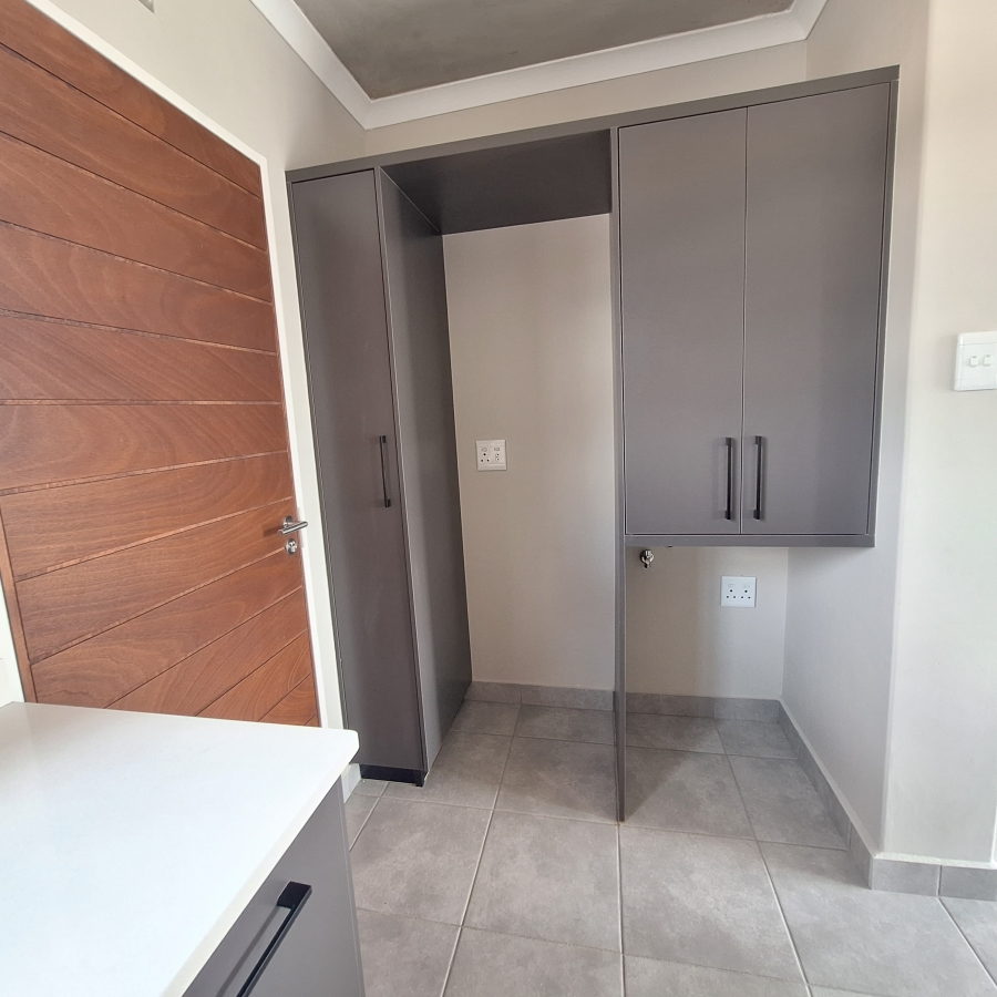 To Let 2 Bedroom Property for Rent in Sinoville Gauteng