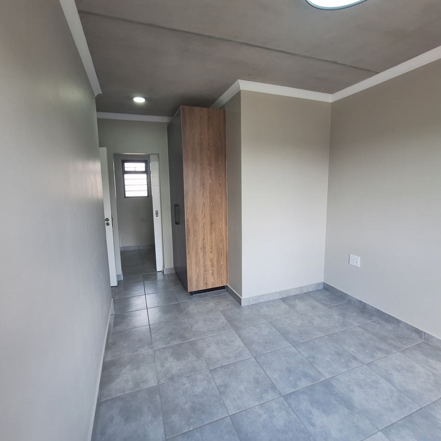 To Let 2 Bedroom Property for Rent in Sinoville Gauteng