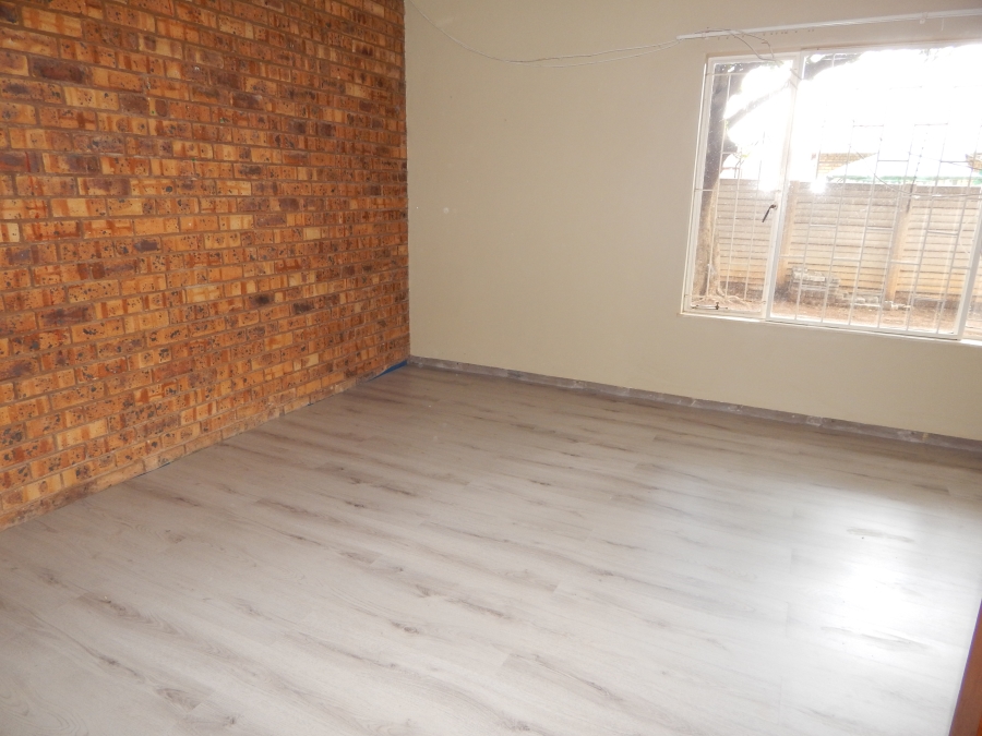 3 Bedroom Property for Sale in Rietvalleirand Gauteng