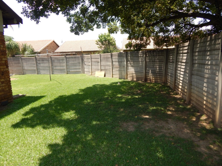 3 Bedroom Property for Sale in Rietvalleirand Gauteng