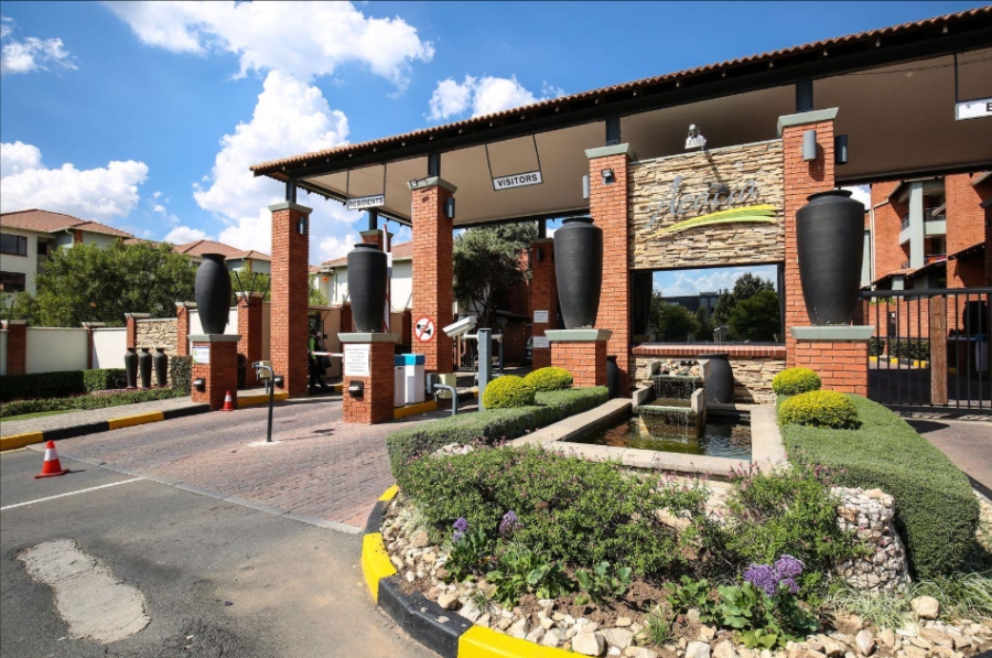 To Let 2 Bedroom Property for Rent in Greenstone Hill Gauteng