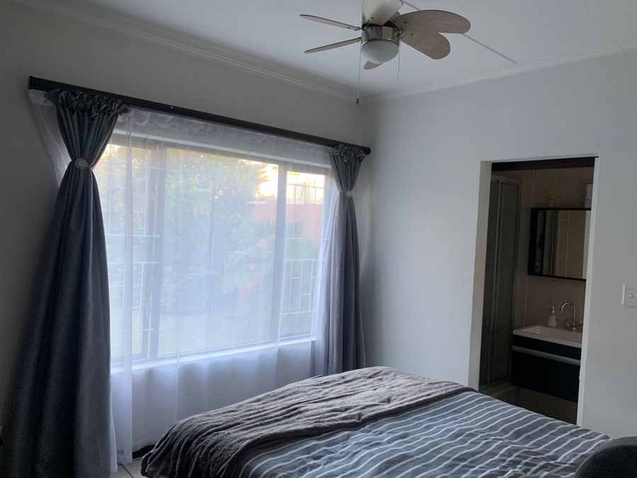 To Let 2 Bedroom Property for Rent in Greenstone Hill Gauteng