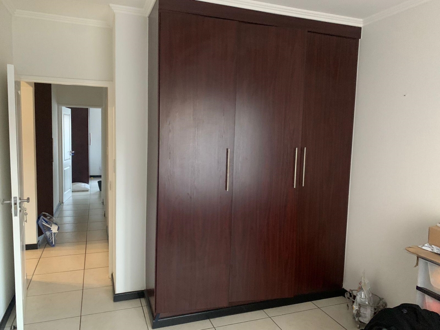 To Let 2 Bedroom Property for Rent in Greenstone Hill Gauteng