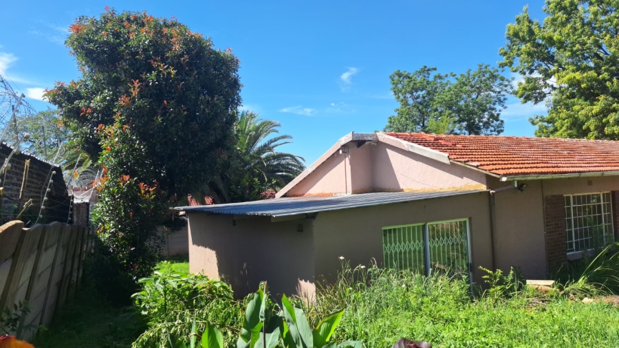 To Let 3 Bedroom Property for Rent in Edendale Gauteng