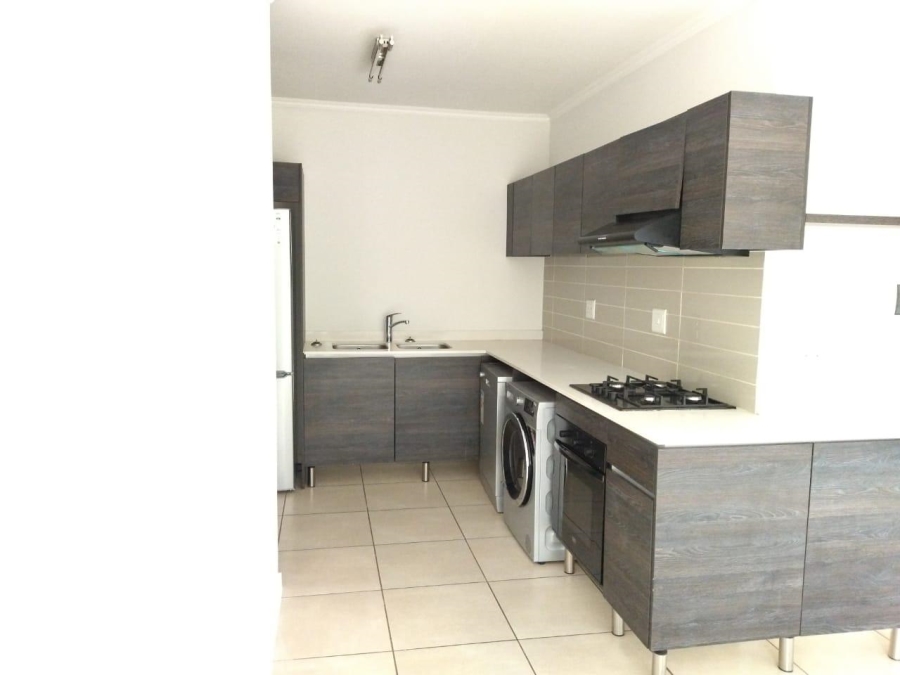 To Let 1 Bedroom Property for Rent in Olivedale Gauteng