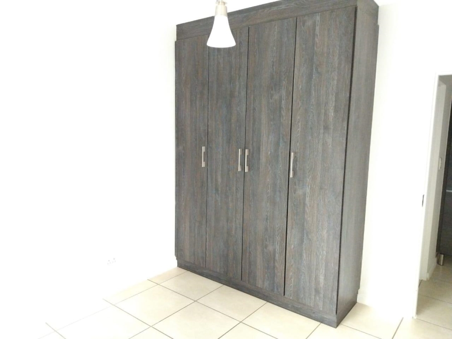 To Let 1 Bedroom Property for Rent in Olivedale Gauteng