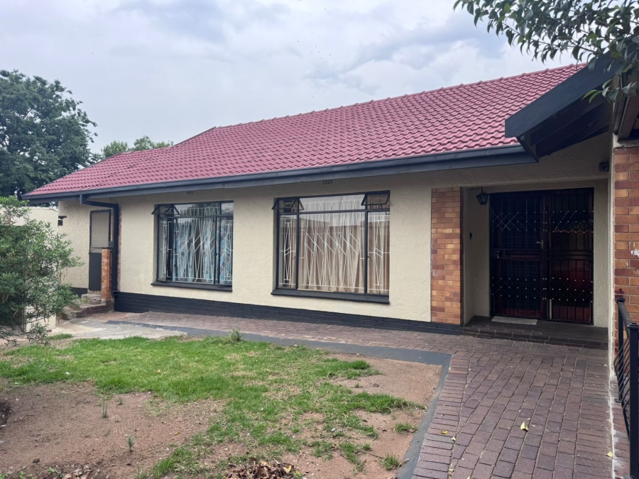 3 Bedroom Property for Sale in Selcourt Gauteng