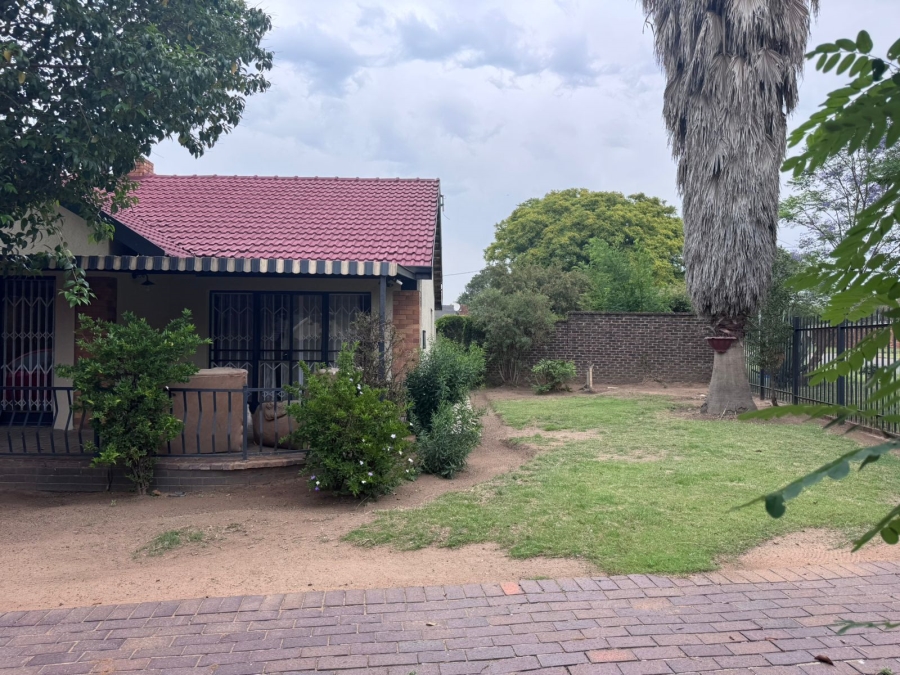 3 Bedroom Property for Sale in Selcourt Gauteng