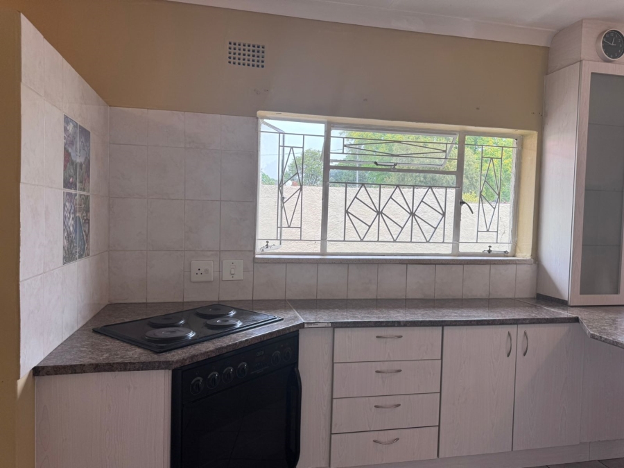 3 Bedroom Property for Sale in Selcourt Gauteng