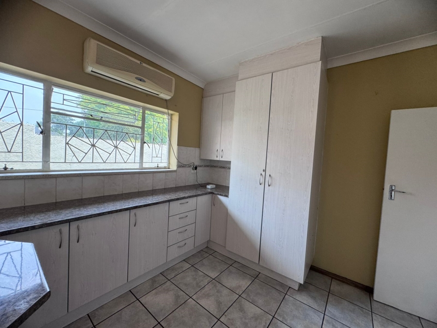3 Bedroom Property for Sale in Selcourt Gauteng