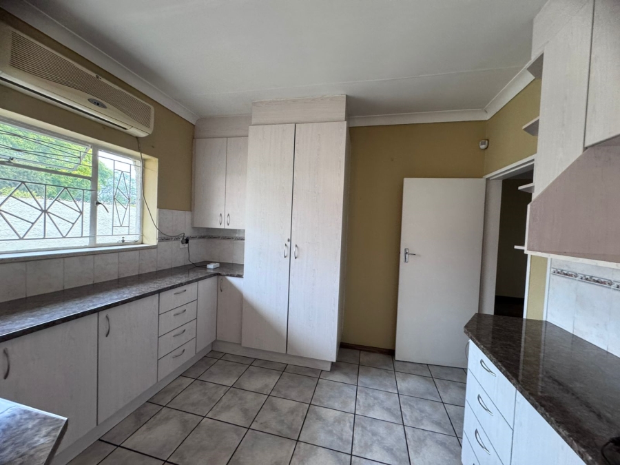 3 Bedroom Property for Sale in Selcourt Gauteng